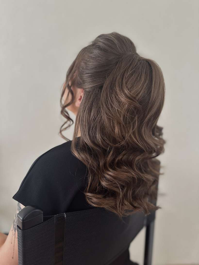 Ponytail mit weichen Wellen